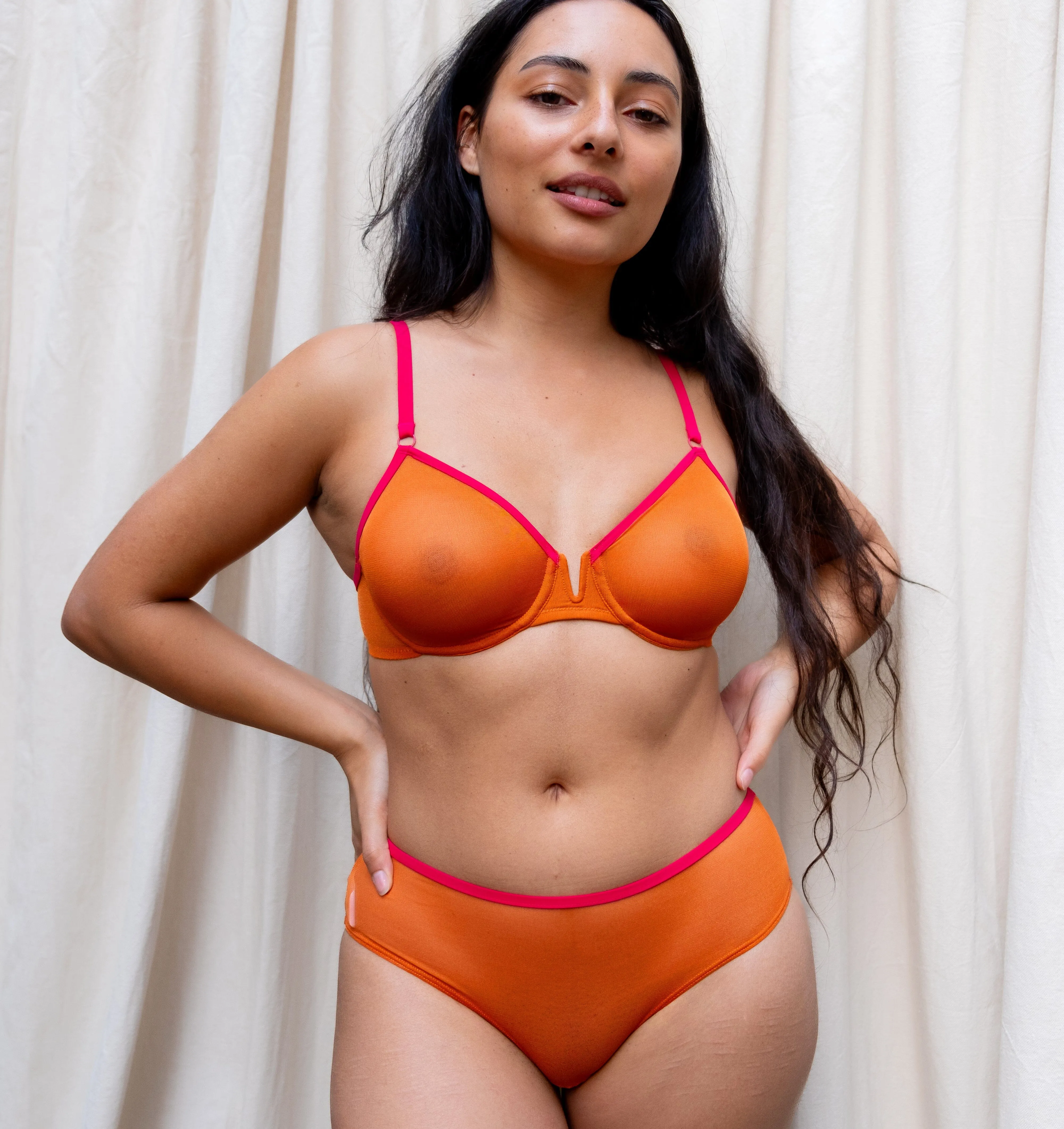 Mesh plunge bra [Mandarin]