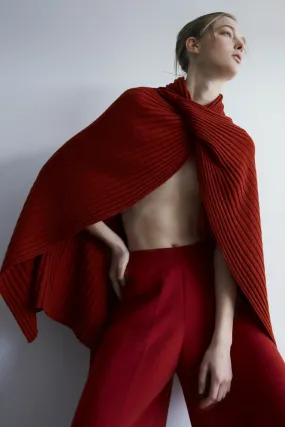 WIDE RIBBED CAPE