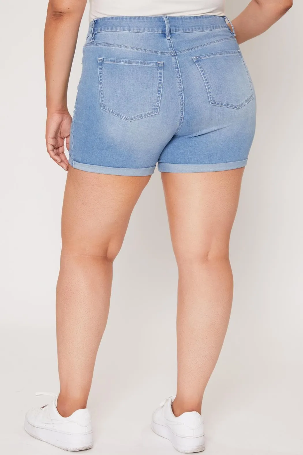 Women's Plus Size Essential Cuffed Shorts