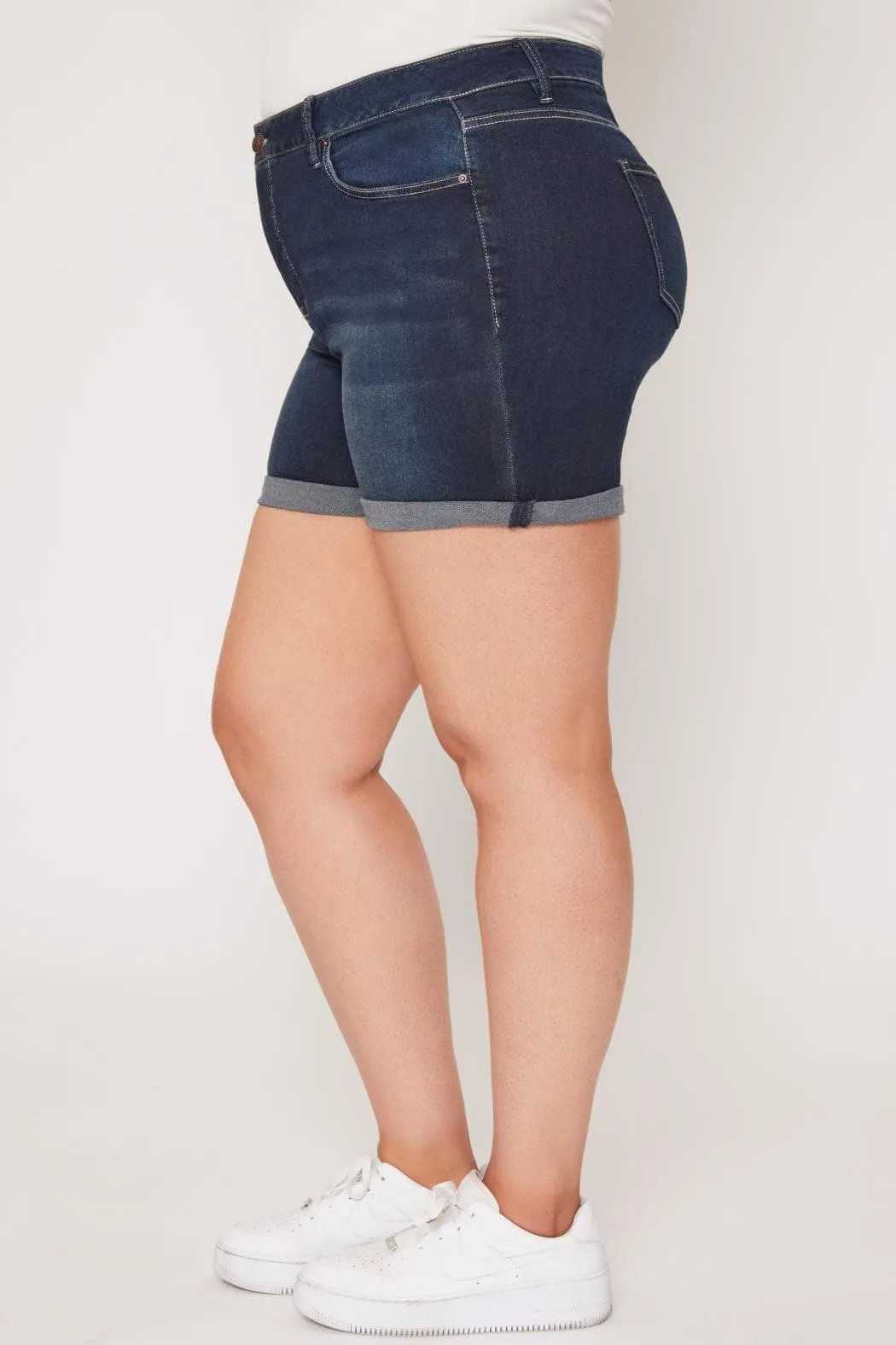 Women's Plus Size Essential Cuffed Shorts